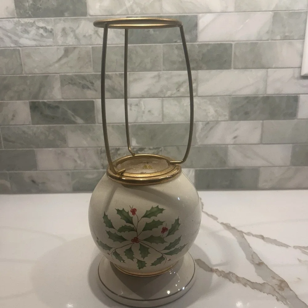 Vtg Lenox Christmas Holly Holiday Berry Votive Candle Lamp W Shade 8